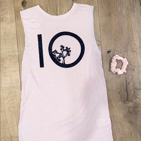 Pink ten tree tank - Picture 2 of 3